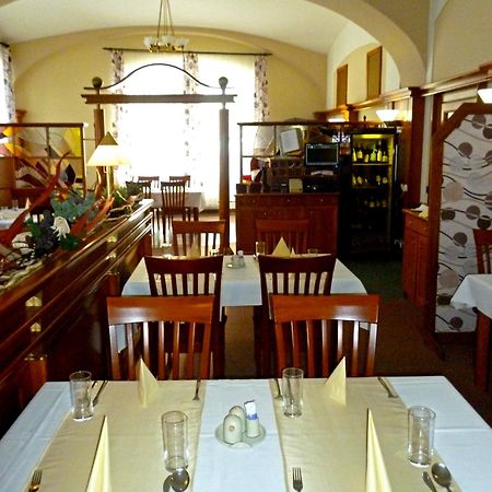 Hotel Havel Rychnov nad Kneznou Luaran gambar